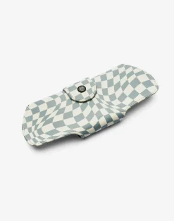 BELT SOFT CASE - GREY SQUARES>Hawkers Hot