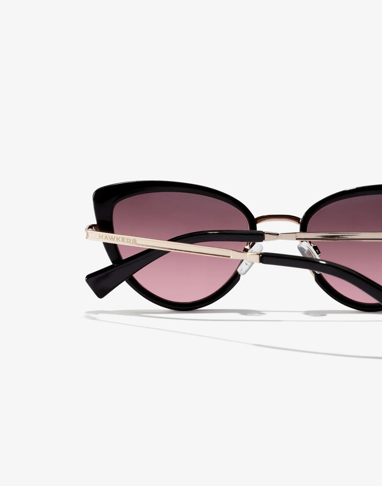 BLACK WINE FELINE>Hawkers Clearance