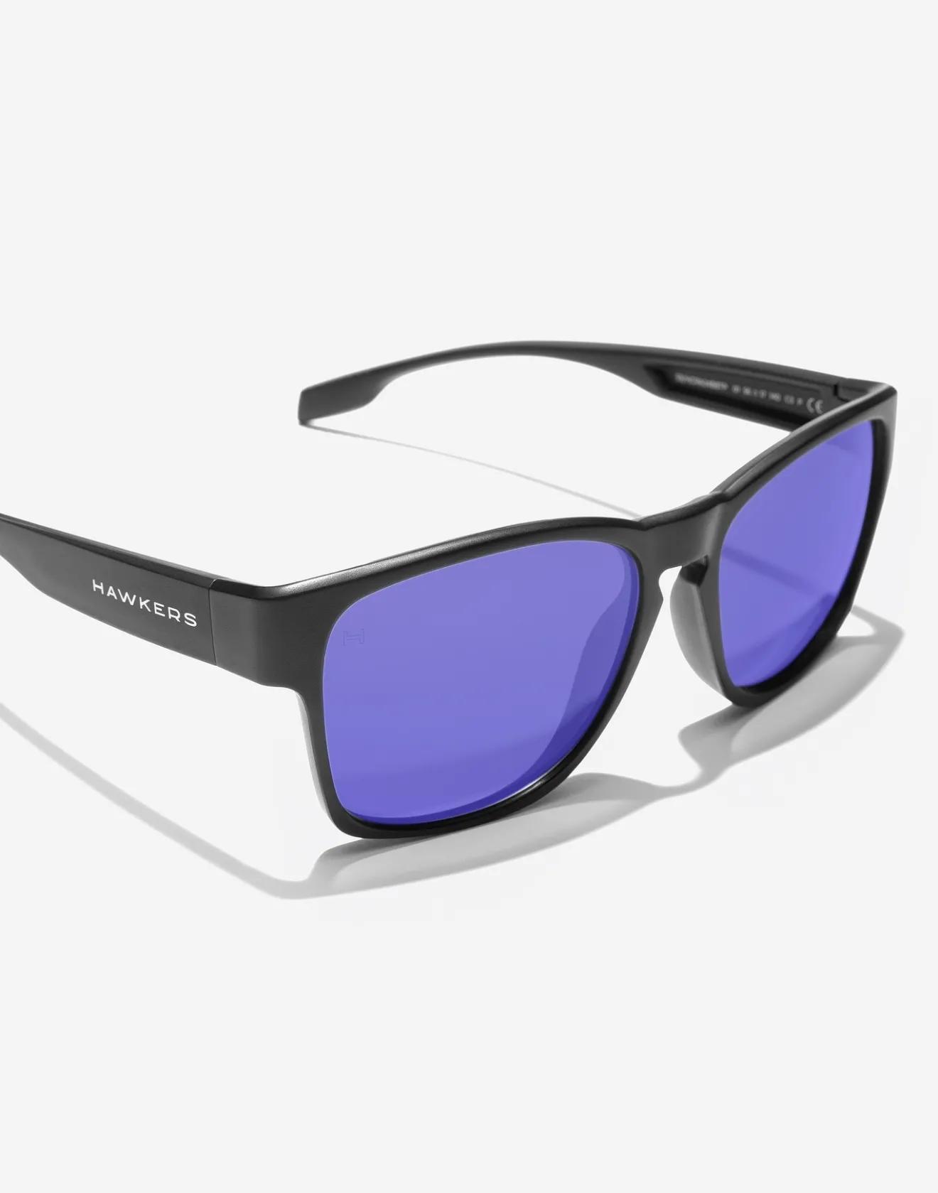 CORE RAW - POLARIZED BLACK SKY>Hawkers Best