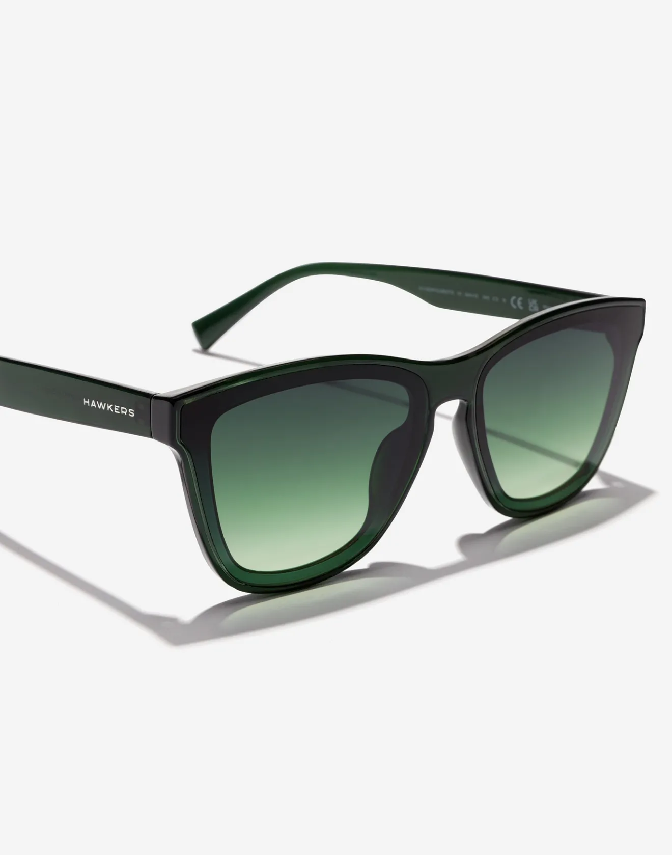 DOWNTOWN MAX - GREEN FOREST>Hawkers Sale