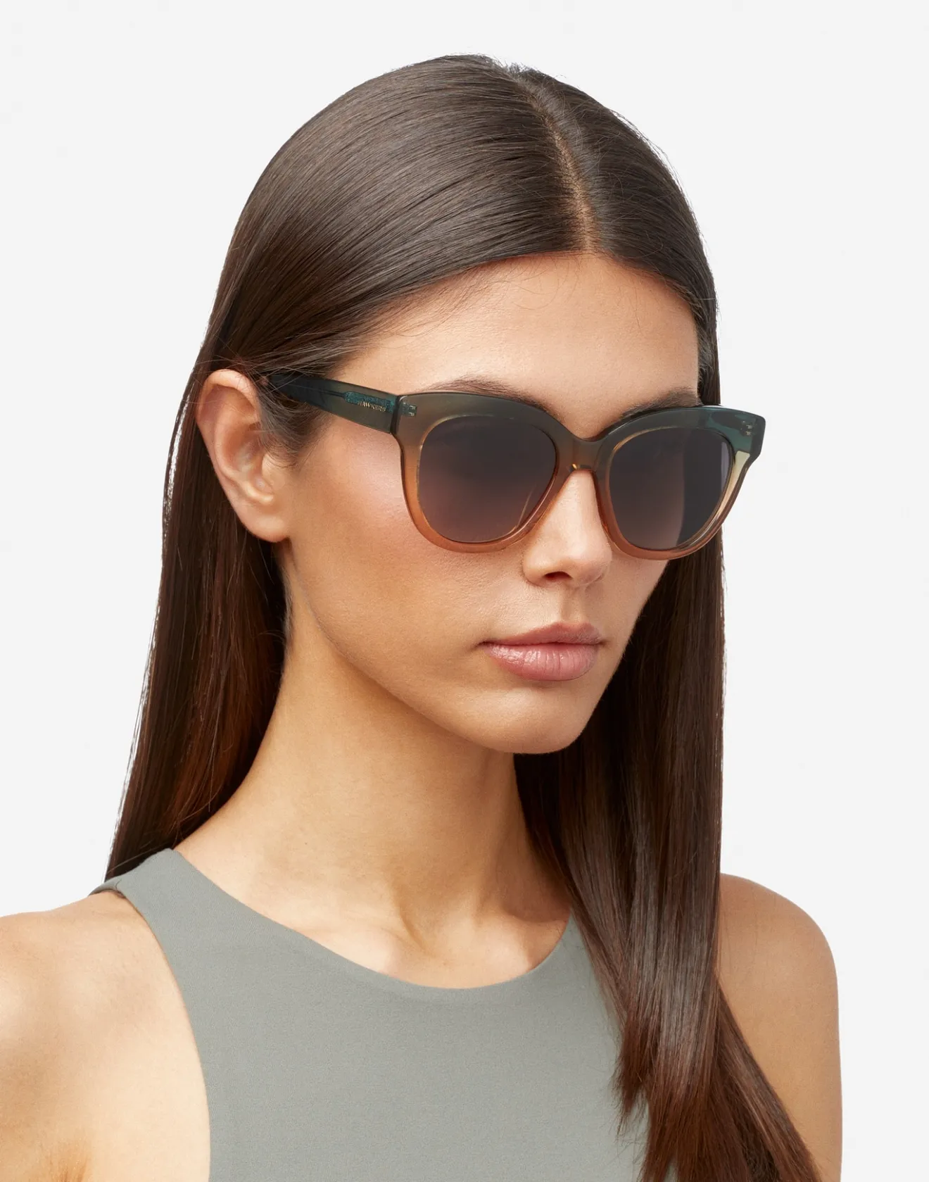 GREEN CHAMPAGNE AUDREY>Hawkers Hot