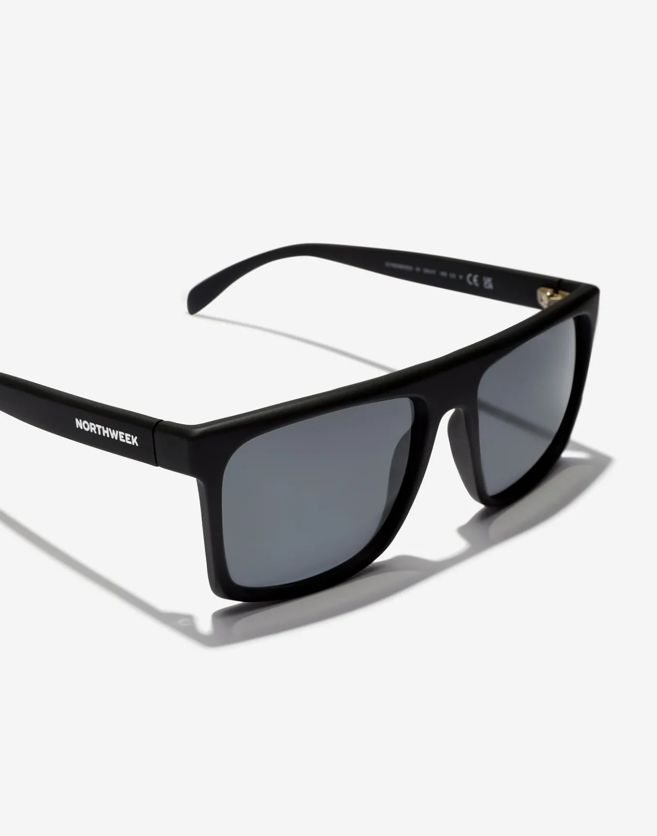 HALE ALL BLACK>Hawkers Online