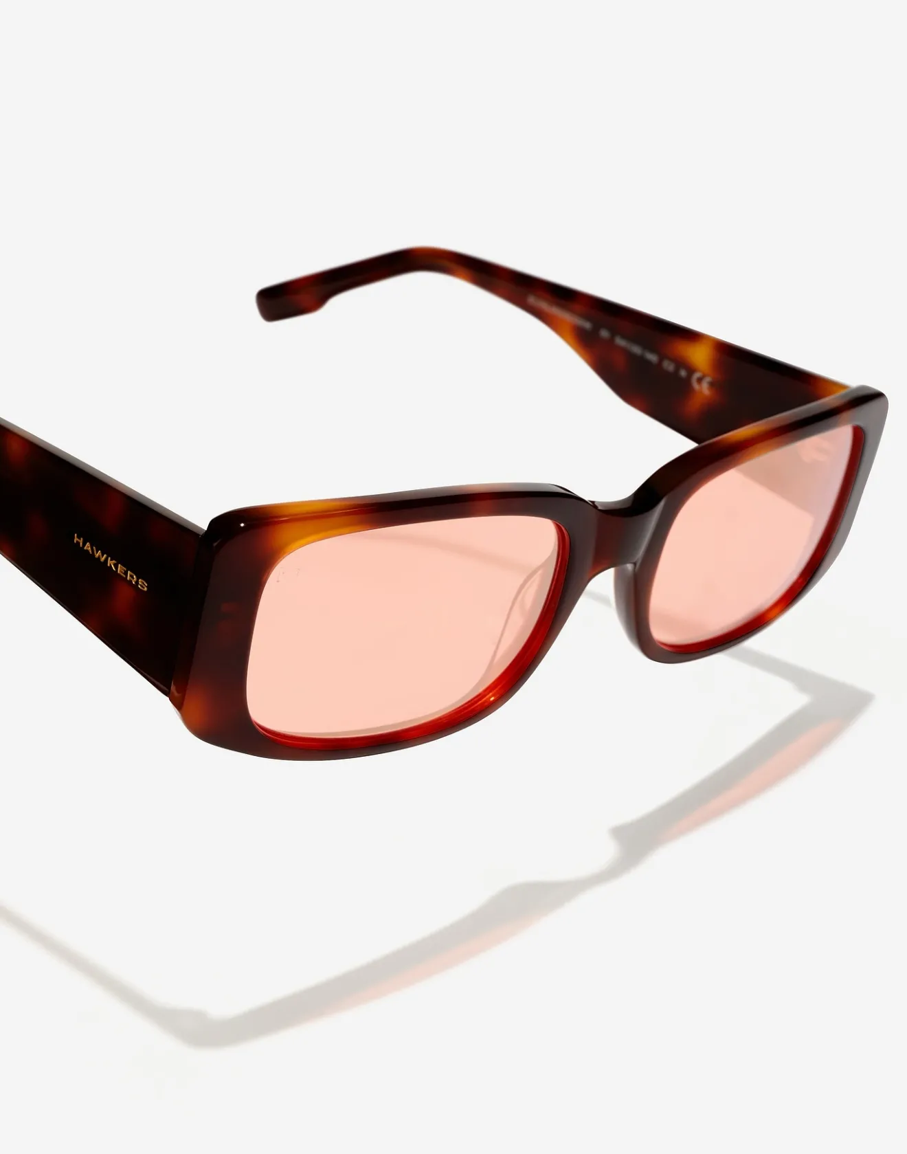 X MANUEL TURIZO - LINDA>Hawkers Discount