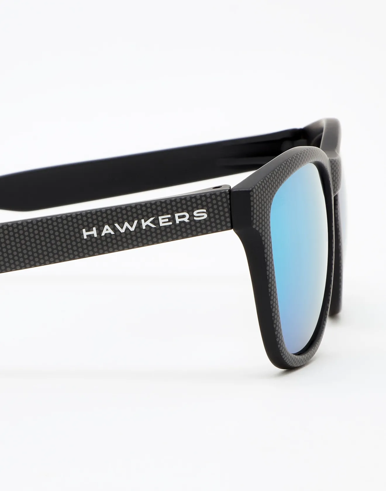 ONE - POLARIZED CARBONO BLUE CHROME>Hawkers Discount