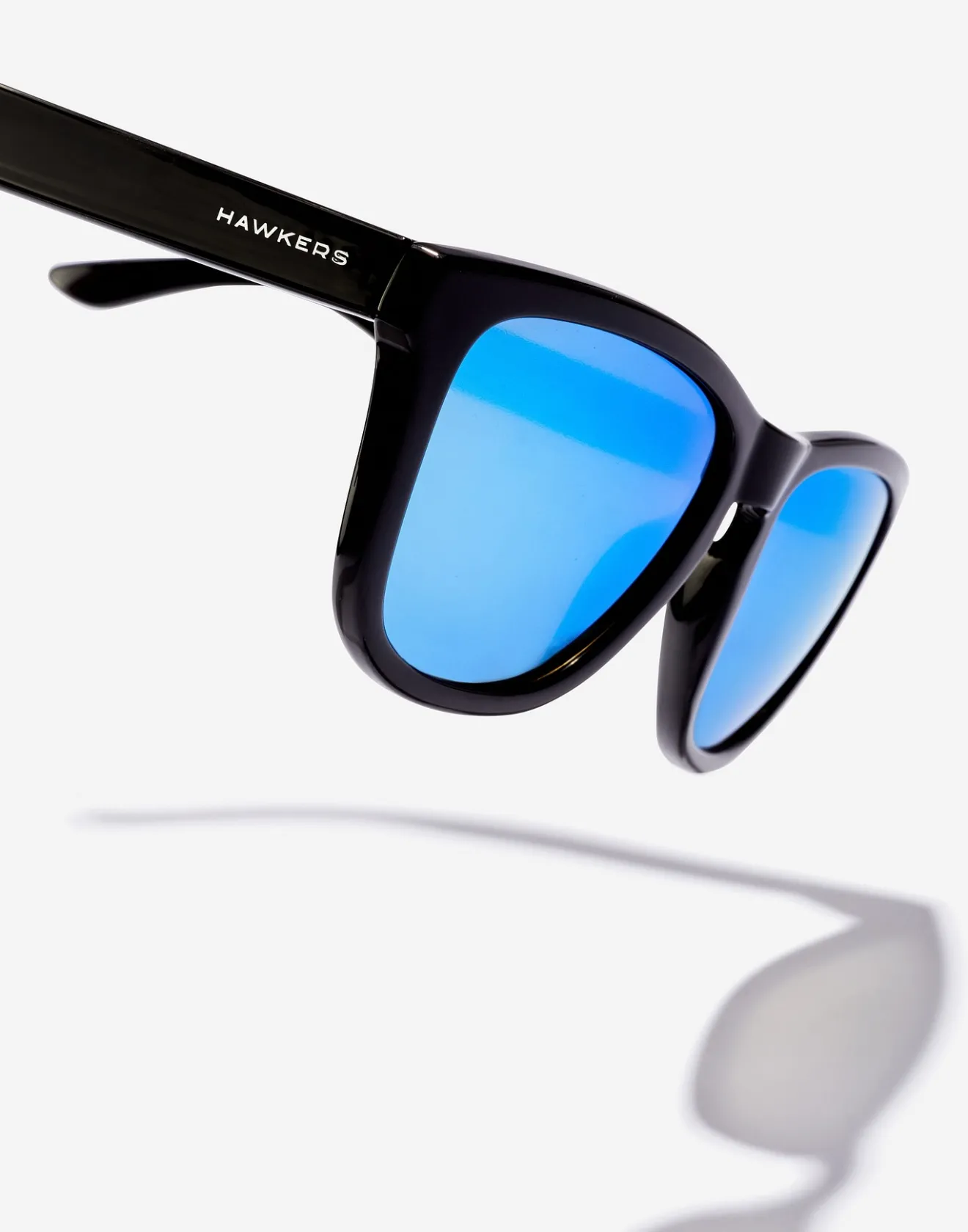 ONE COLT - POLARIZED BLACK BLUE>Hawkers Sale