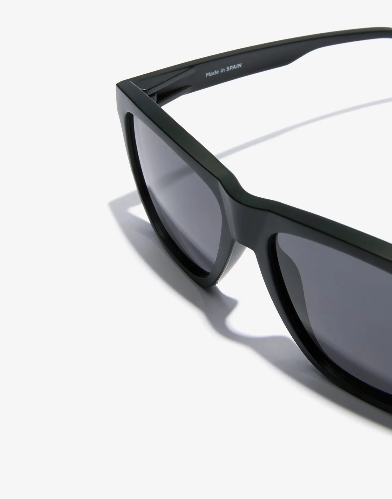 ONE LS RAW - POLARIZED BLACK>Hawkers Clearance