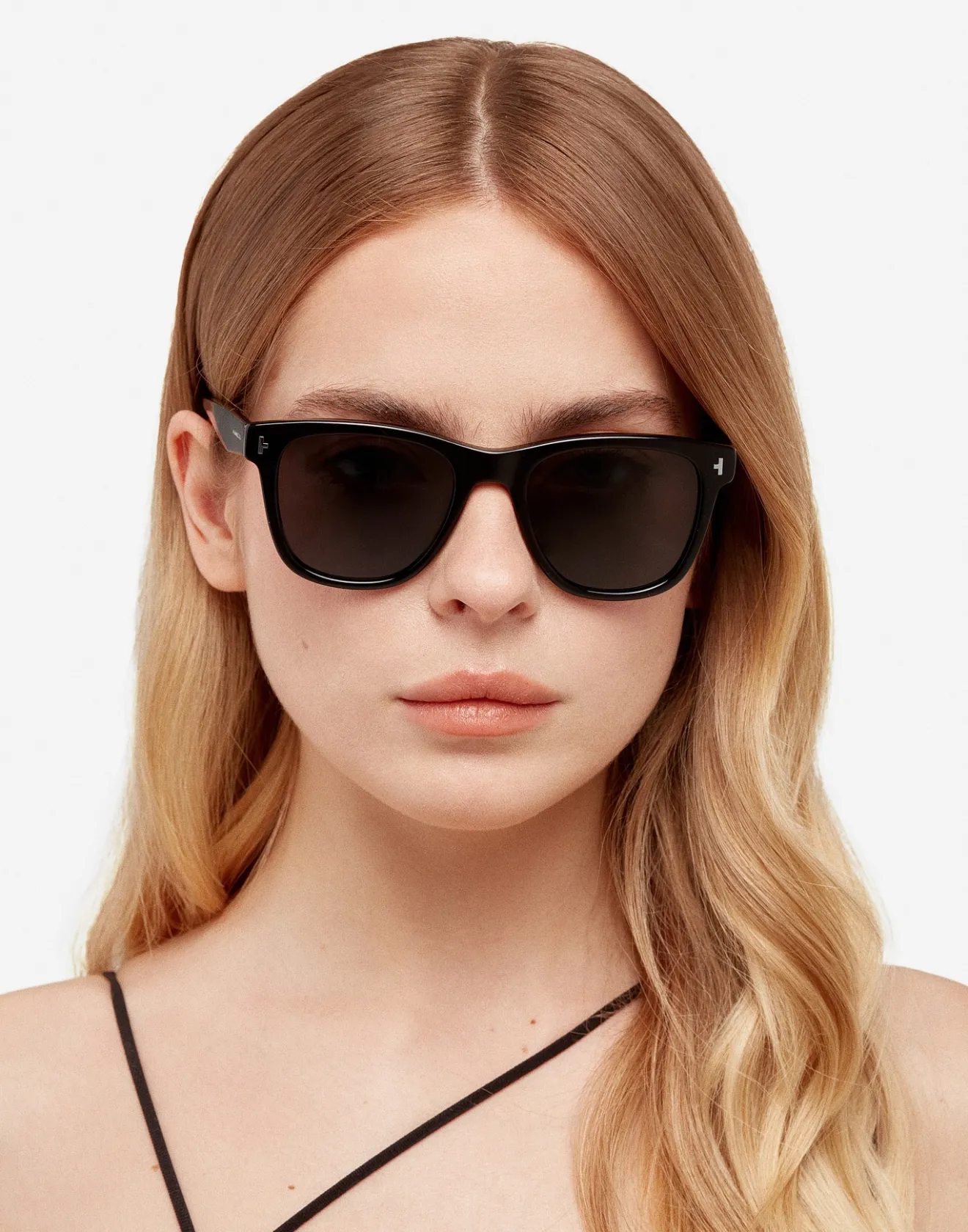 ONE PAIR - POLARIZED BLACK DARK>Hawkers Online