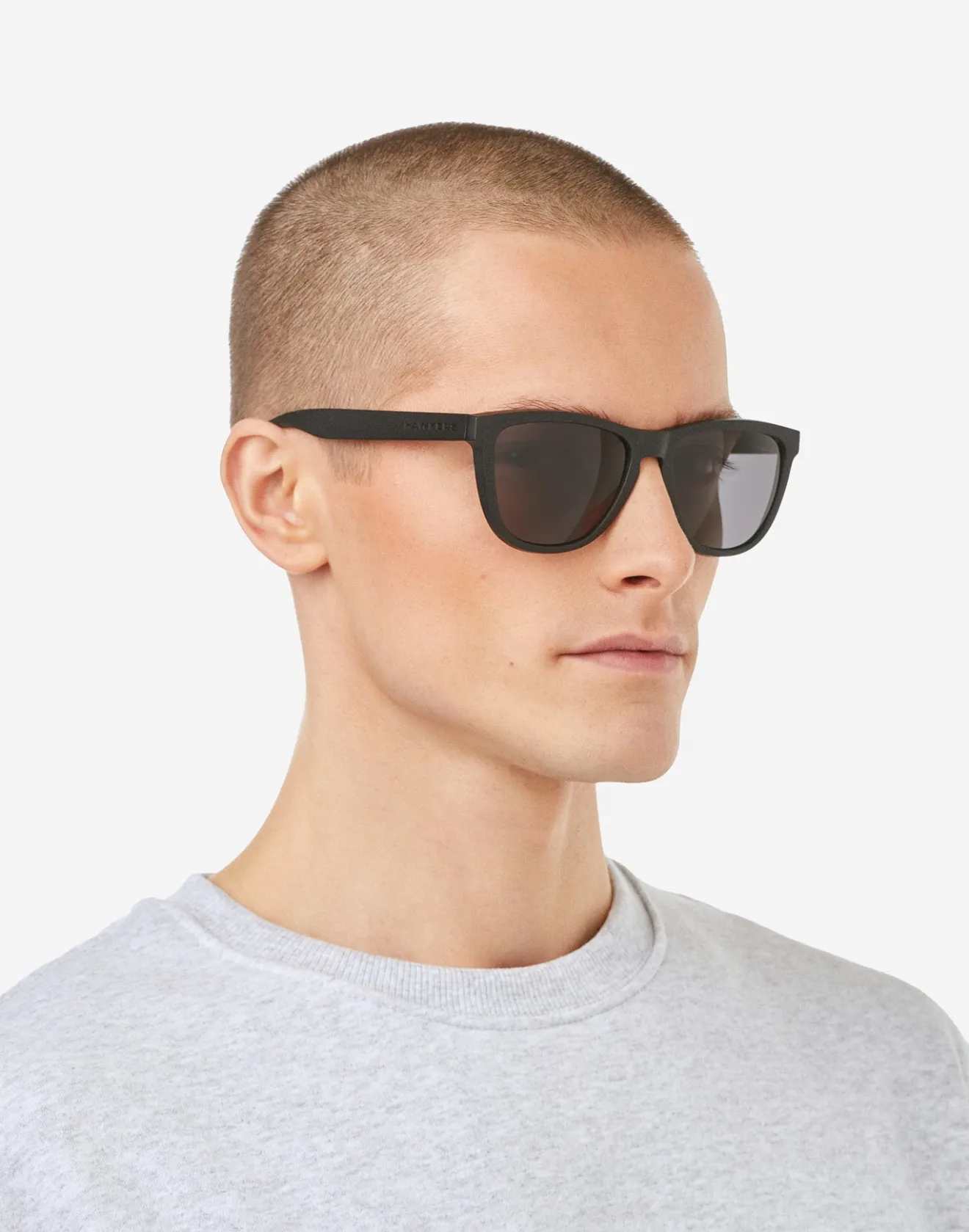 ONE RAW - BLACK DARK>Hawkers Sale
