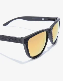 ONE RAW CARBON FIBER - POLARIZED DAYLIGHT><noscript><img width=