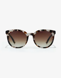 RESORT - LEO BROWN>Hawkers Online