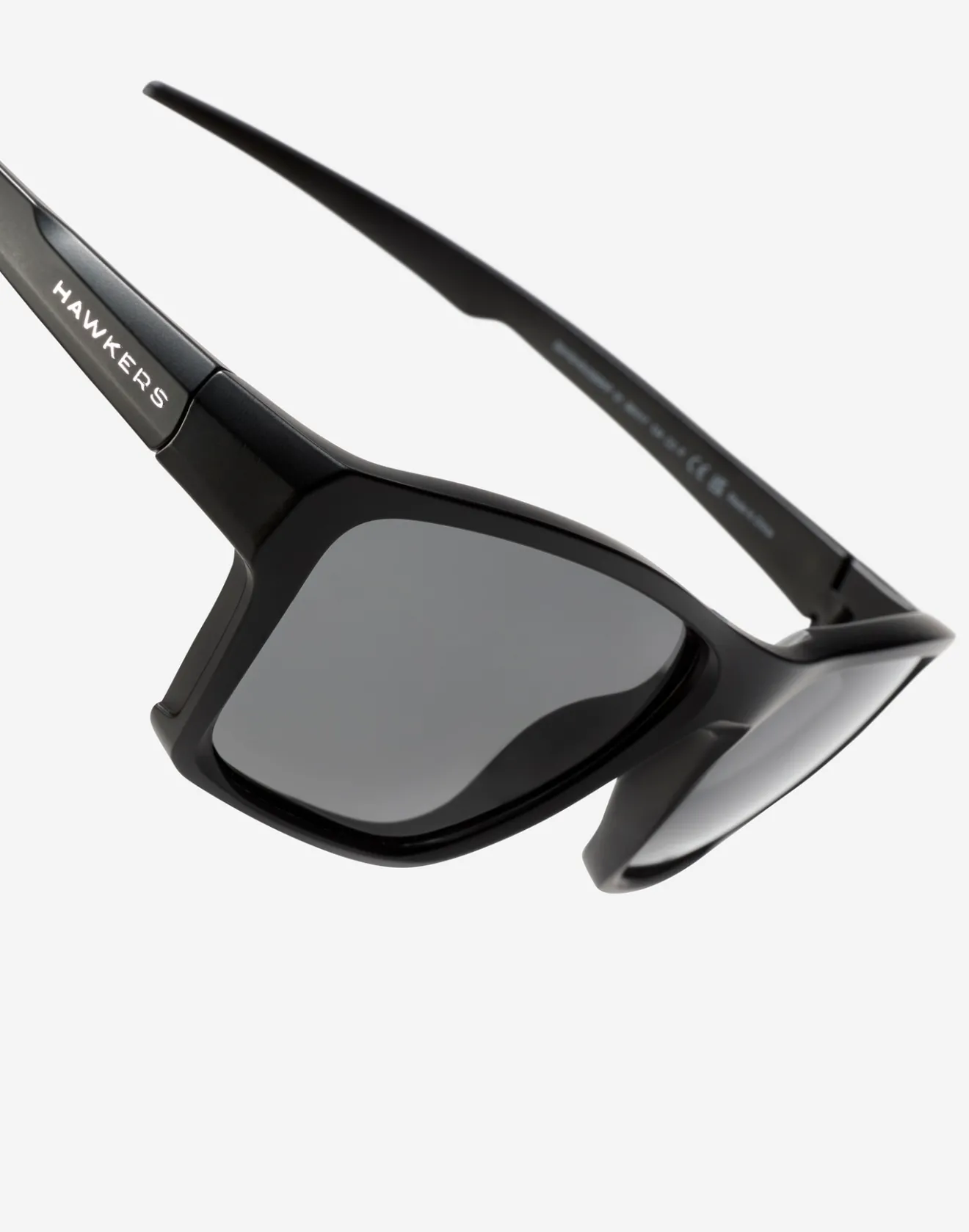 SHARK - POLARIZED BLACK DARK>Hawkers Sale