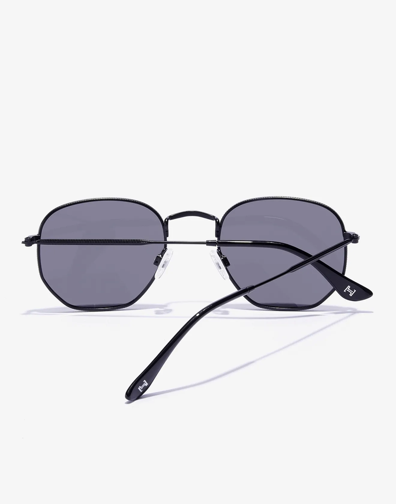 SIXGON DRIVE - POLARIZED BLACK GREY>Hawkers Fashion