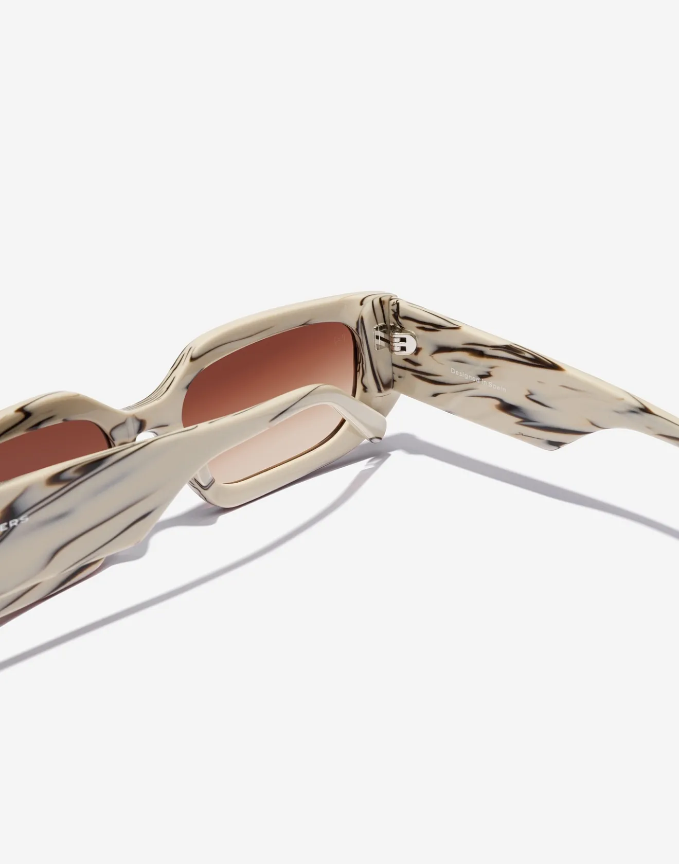 TRENDSET - ZEBRA TERRACOTA>Hawkers Sale