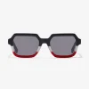 TRI COLOR DARK MINIMAL>Hawkers Hot