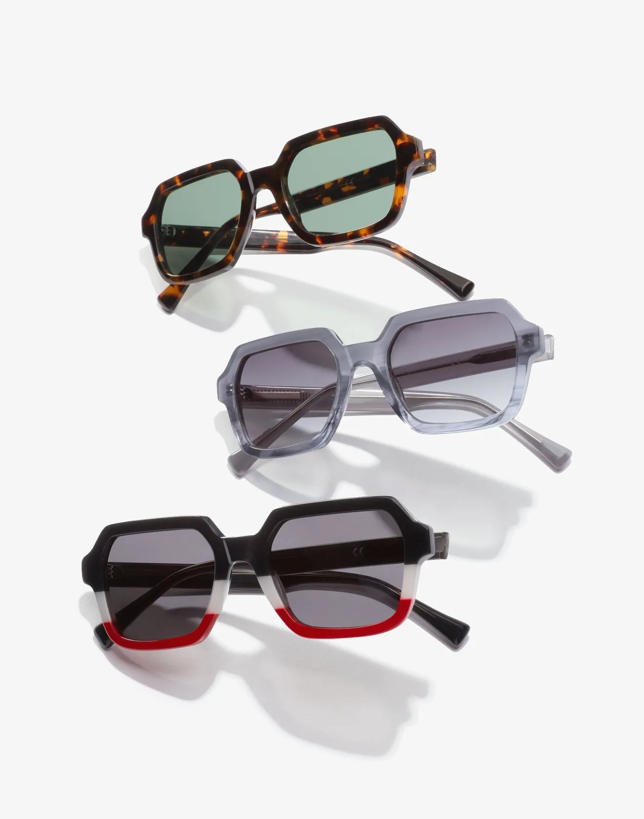 TRI COLOR DARK MINIMAL>Hawkers Hot